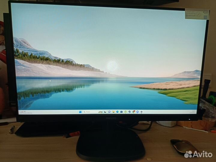 Монитор Philips 24 ips
