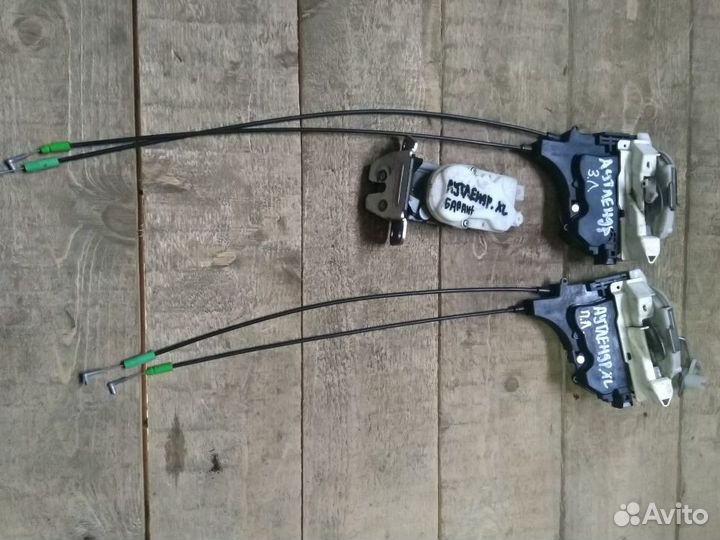 Mitsubishi Outlander XL 2л замки