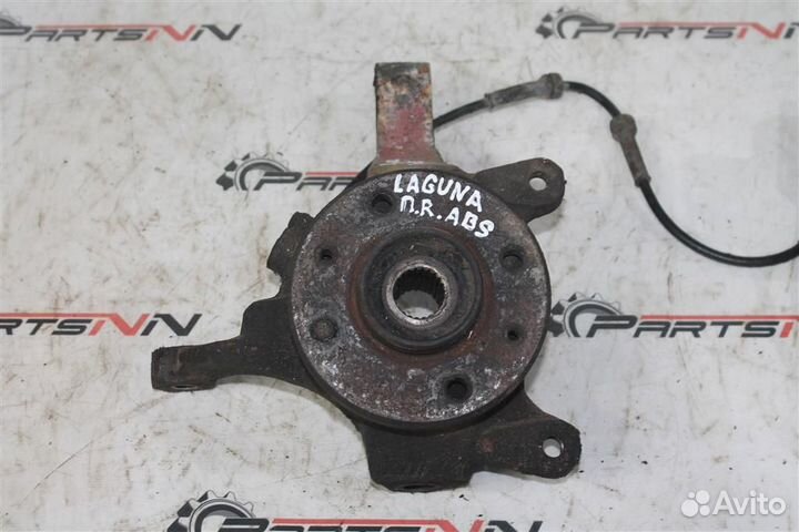 Кулак передний правый Рено Лагуна