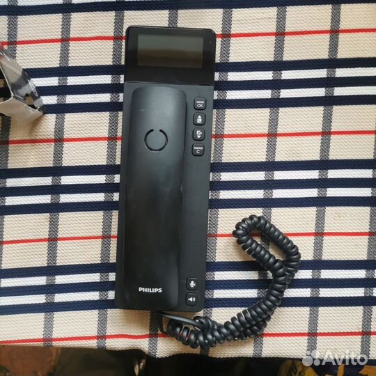 Проводной телефон philips scala M110B черный