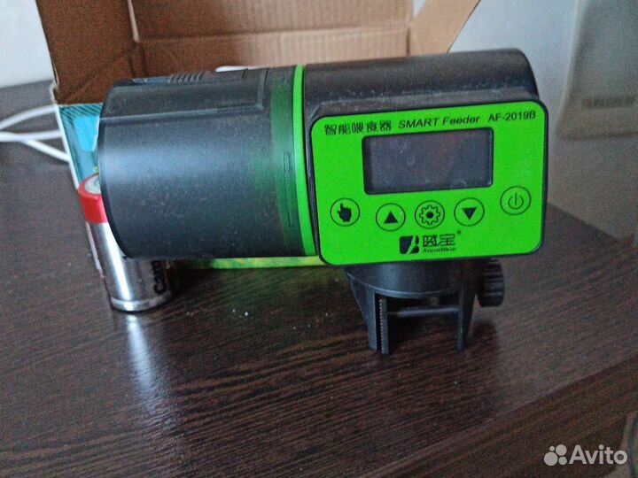 Аквариум угловой с тумбой 100л и принадлежности