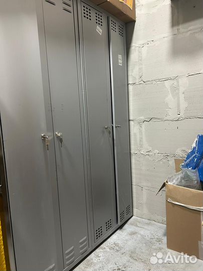 Шкаф-раздевалка