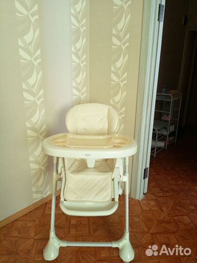 Стульчик для кормления nuovita tutela