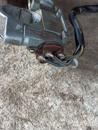 Замок зажигания Subaru Legacy B10 EJ22 2200CC 1994