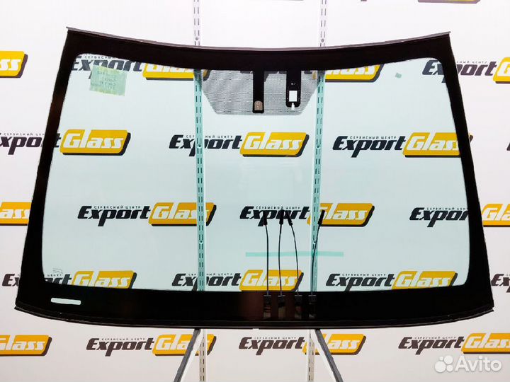 Toyota Camry 70 (2017-н.в) - Лобовое стекло