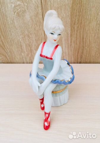 Фарфоровые статуэтки