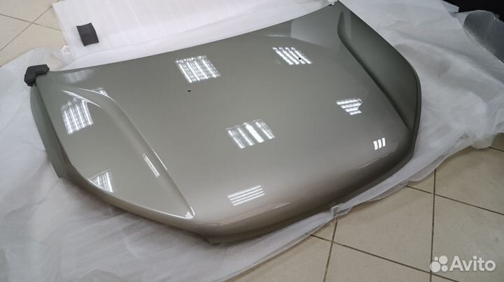 Капот LADA X-RAY в цвет