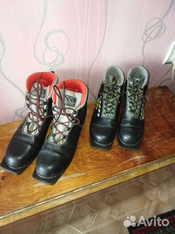 Лыжные ботинки