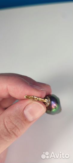 Серьги с крупным барочным черным жемчугом