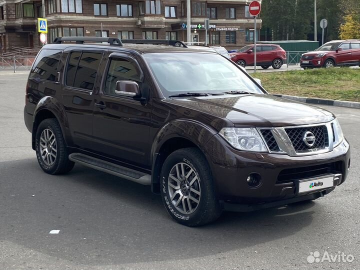 Nissan Pathfinder 2.5 AT, 2012, 239 000 км