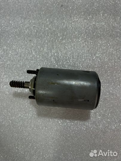 Серводвигатель BMW X1 E84