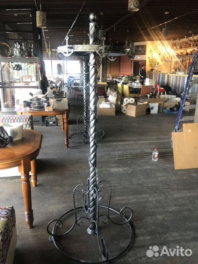 Вешалки кованные