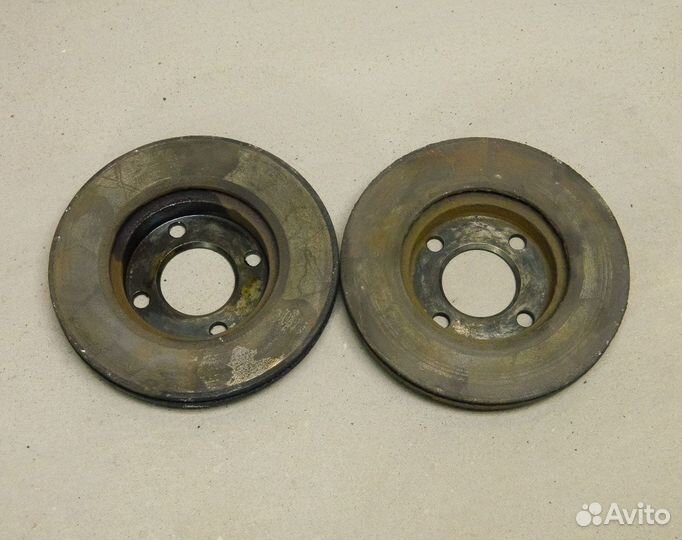 Диск тормозной передний вент. Audi 100 C3 (44к)