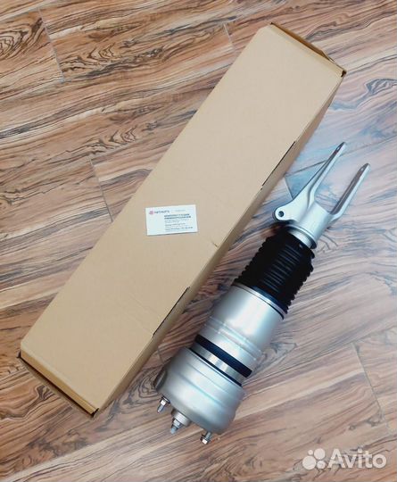 Пневмостойка Porsche Panamera 970 новый