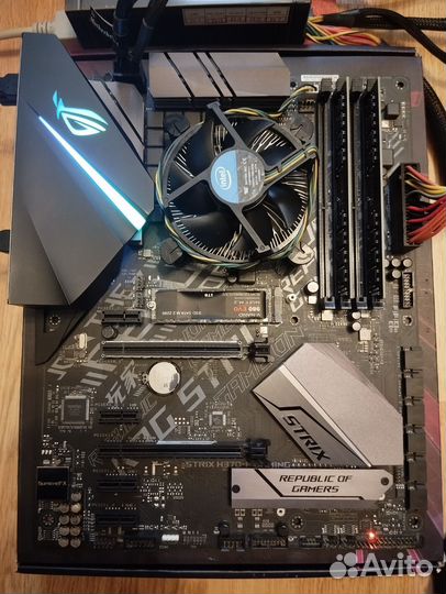 Материнская плата