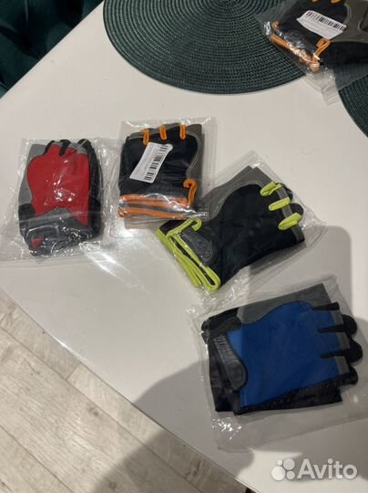 Перчатки спортивные для велосипеда и зимние