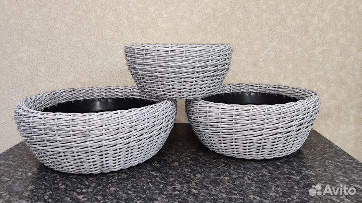 Кашпо из ротанга (плоское)