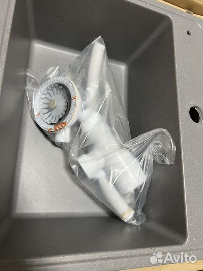 Кухонная мойка из искусственного камня