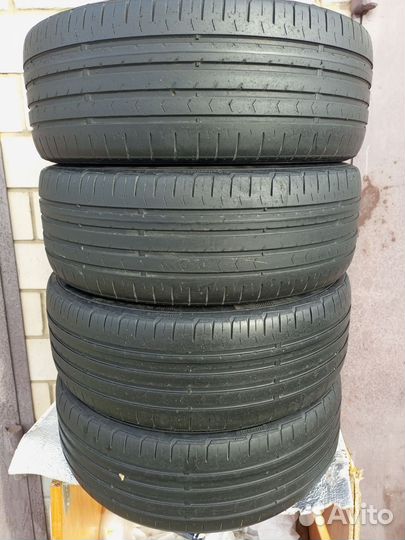 Continental ContiPremiumContact 5 205/55 R16