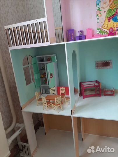 Домик кукольный деревянный