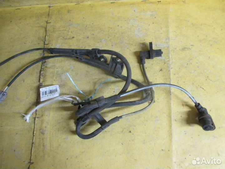 Датчик ABS 89543-44030, 89542-44030 на Toyota Ipsu