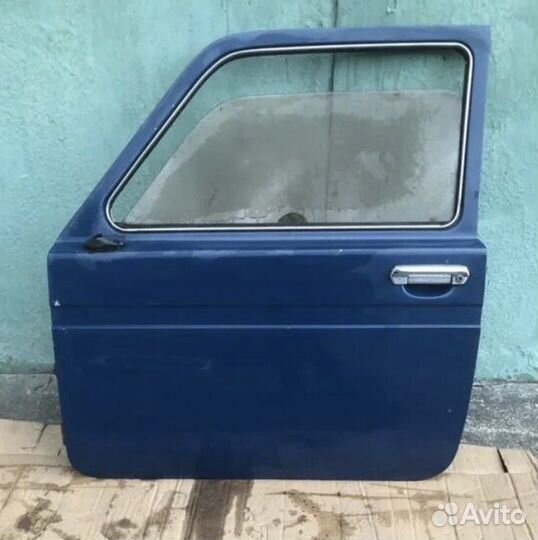 Дверь на ниву 21213