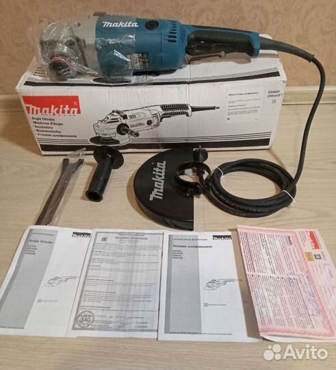 Угловая шлифмашина Makita GA 9020 230mm