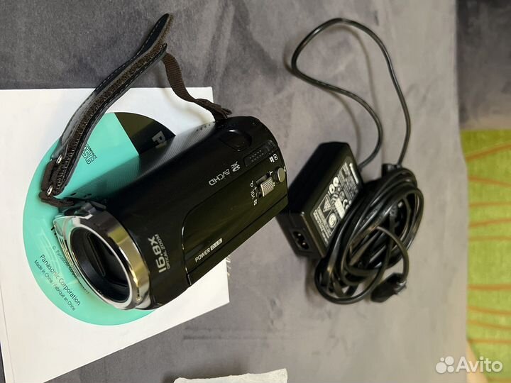 Видеокамера Panasonic HDC-SD40