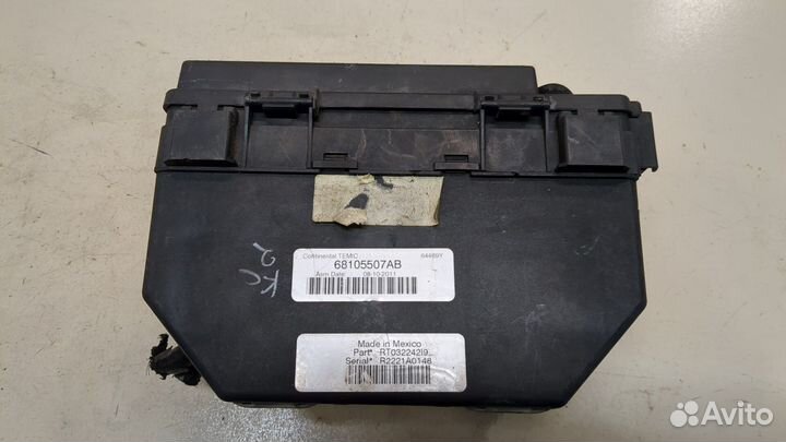 Блок предохранителей Dodge Grand Caravan