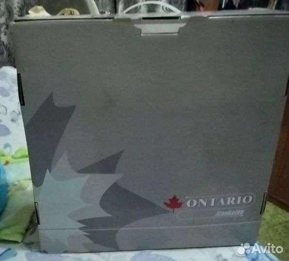 Коньки хоккейные 42 размер новые