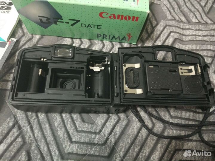 Фотоаппарат Canon плёночный