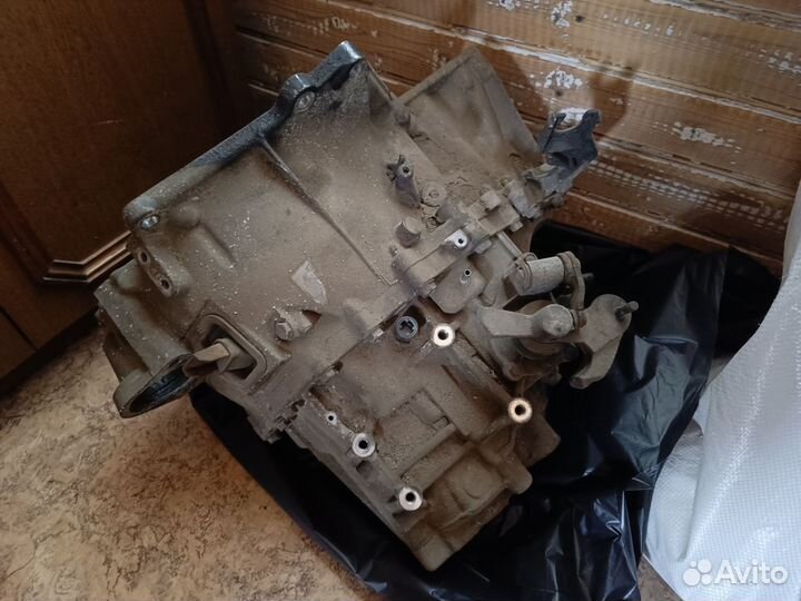 Коробка передач механическая на Nissan X-trail T30