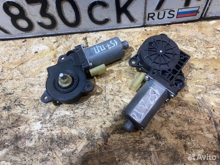 Моторчик стеклоподъемника Ford Fusion 1.4 2008