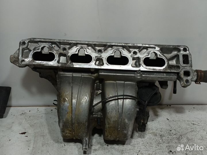 Коллектор впускной Opel Astra H