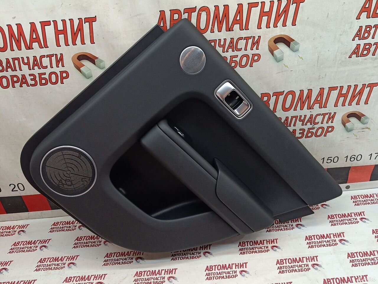 Обшивка двери задней правой Lixiang L7