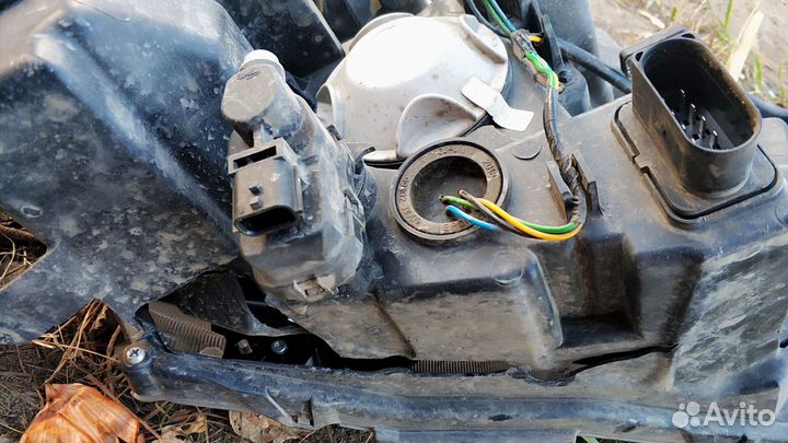 Фара левая,Lada Vesta sw cross