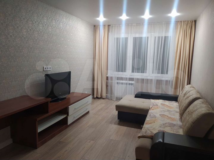 2-к. квартира, 53 м², 8/16 эт.