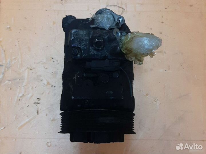 Компрессор кондиционера Mercedes Benz W203