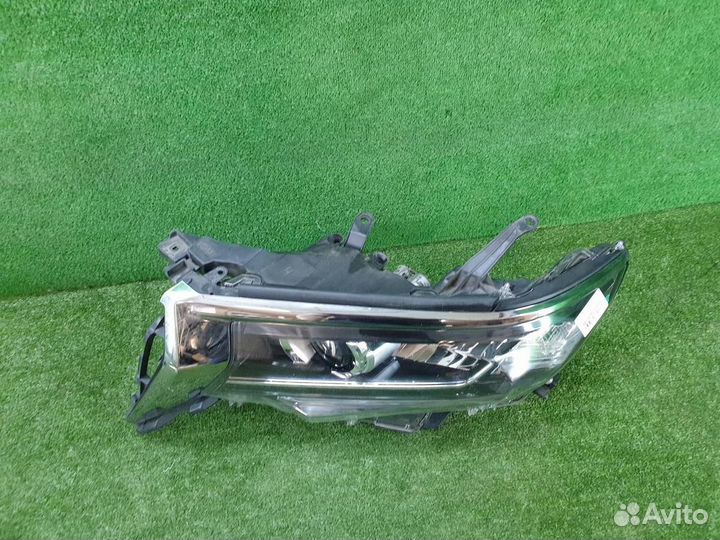 Фара левая Toyota Land Cruiser Prado