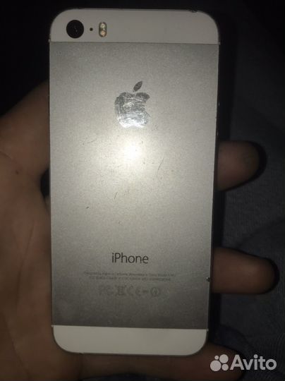 Телефон iPhone 5s