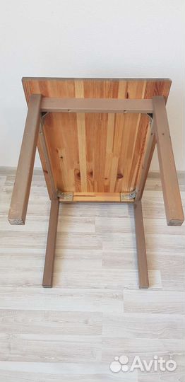 Стол детский из массива сосны сундвик.Икея.б/у