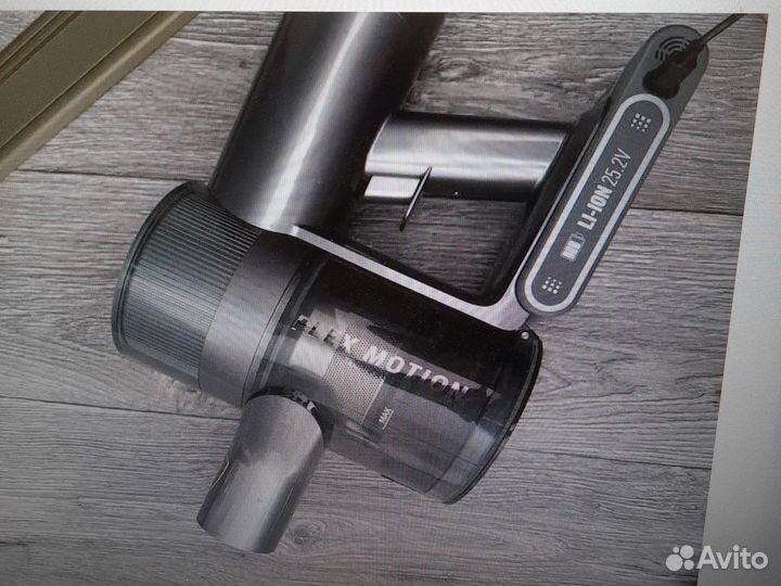 Пылесос вертикальный polaris pvcs 1146