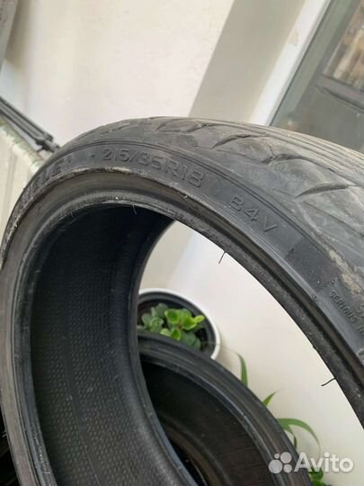 Triangle TR698 215/35 R18