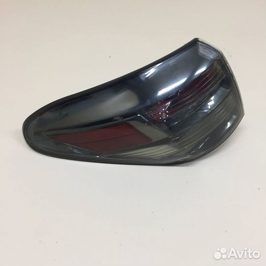 Б/У Б/У Фонарь задний наружный левый 8156148230