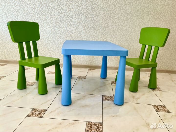 Стол и стулья IKEA Mammut