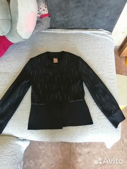 Жакет, пиджак 32 размер