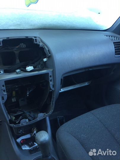 Торпедо Hyundai Accent