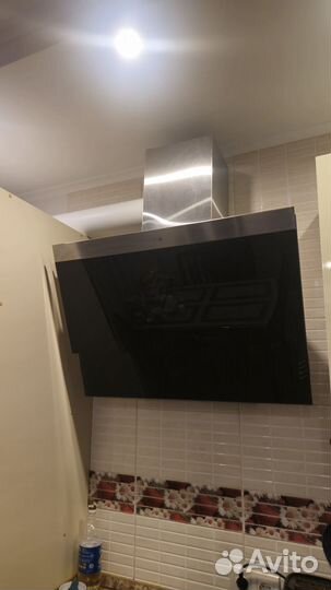 Вытяжка настенная для кухни Turboair, б/у, 80см