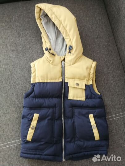 Жилетка, джинсы для мальчика 110