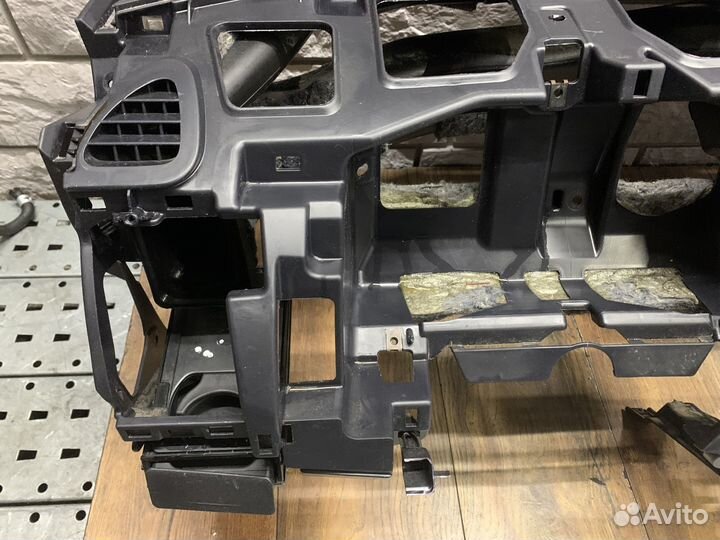 Peugeot 4007 Торпедо